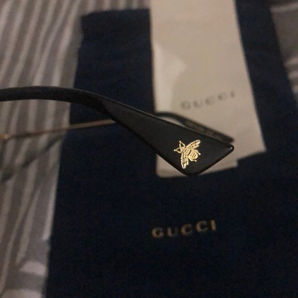 Gucci Sunglasses - Picture 4 of 6